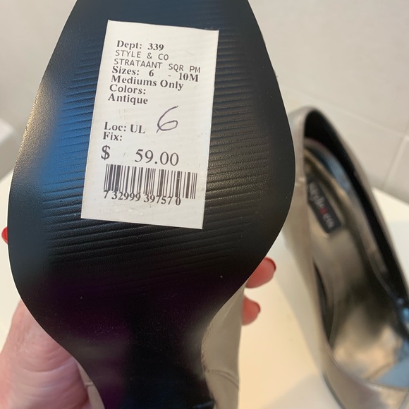 Style & Co. heels - Picture 3 of 3